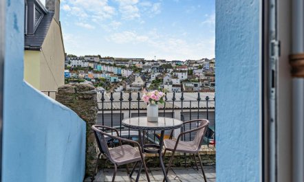 4 Bed in Brixham 2