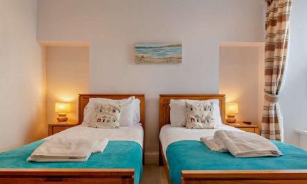 4 Bed in Brixham 9