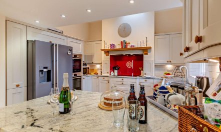 4 Bed in Richmond 7