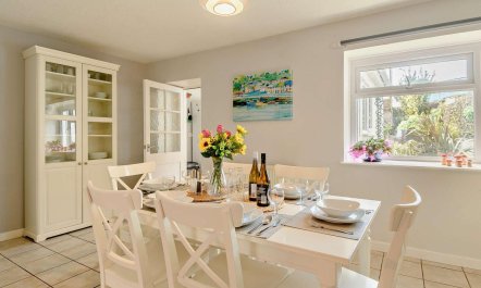 3 Bed in Tenby 3
