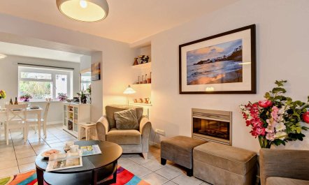 3 Bed in Tenby 1