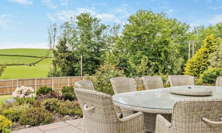 5 Bed in Builth Wells 2