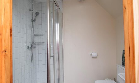 2 Bed in Canterbury 8