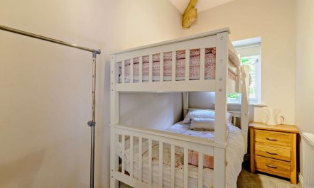 2 Bed in Halifax 7