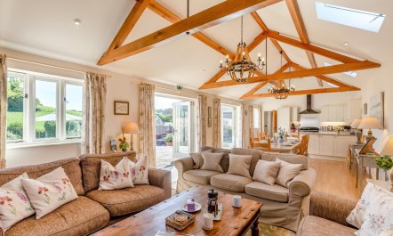 4 Bed in Dorchester