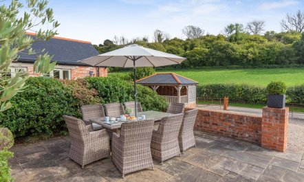 4 Bed in Dorchester 3
