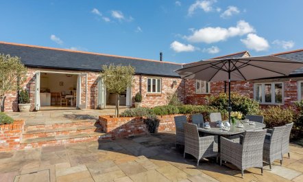 4 Bed in Dorchester 1