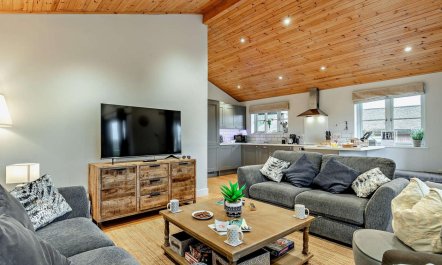 3 Bed in St. Columb 1