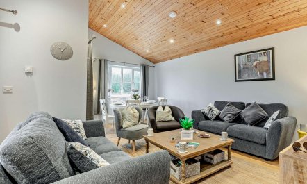 3 Bed in St. Columb 7