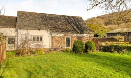 2 Bed in Tiverton 1