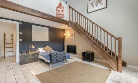 9 Bed in Hereford 5
