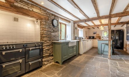 9 Bed in Hereford 3
