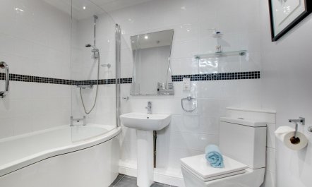 3 Bed in Seahouses 1