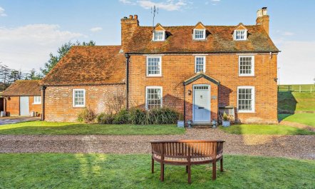 6 Bed in Beaconsfield