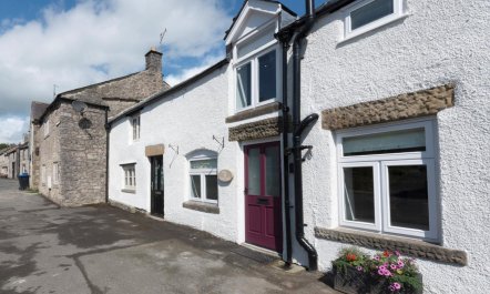2 Bed in Buxton 1