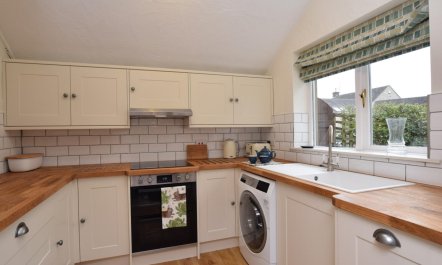 4 Bed in Matlock 2