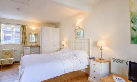 1 Bed in Woodbridge 7
