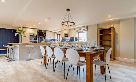5 Bed in Leek 1