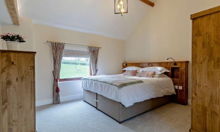 5 Bed in Leek 3
