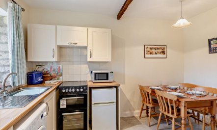 1 Bed in Cheltenham 6