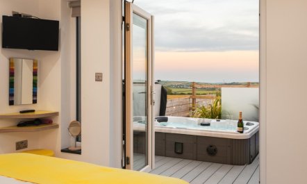 1 Bed in Ilfracombe 2