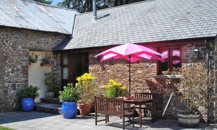 2 Bed in Holsworthy 1