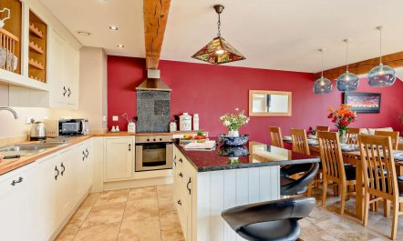 3 Bed in Colwyn Bay 3