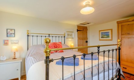 4 Bed in Wareham 7