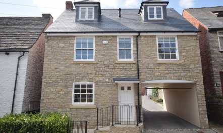 3 Bed in Swanage