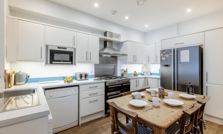 5 Bed in Tenby 3