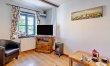 3 Bed in Hundleton 3
