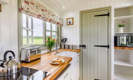 1 Bed in Market Rasen 2