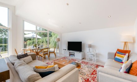 3 Bed in Kingsbridge 1