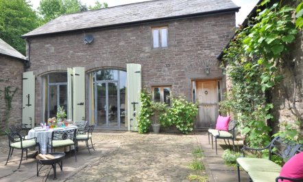 3 Bed in Abergavenny