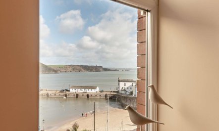 2 Bed in Tenby