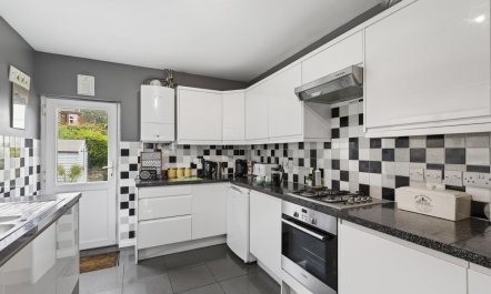 4 Bed in Swanage
