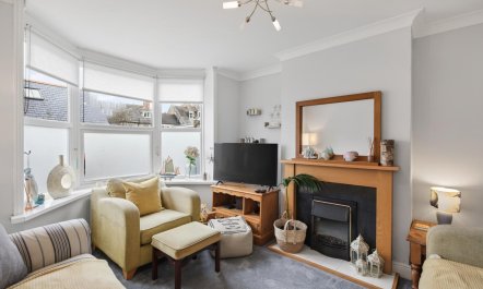 4 Bed in Swanage 2