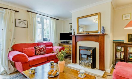 2 Bed in Trunch 7