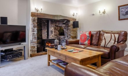 4 Bed in Winkleigh 2