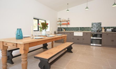 2 Bed in Abergavenny 4