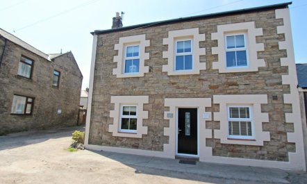 3 Bed in Seahouses 3