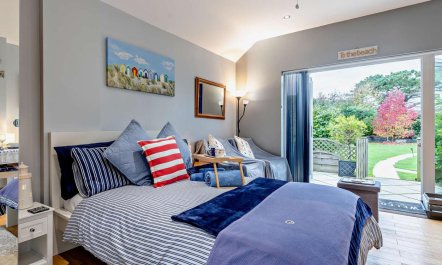 1 Bed in Lymington 5