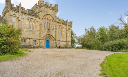 6 Bed in Kilmarnock