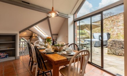 4 Bed in Bideford 1