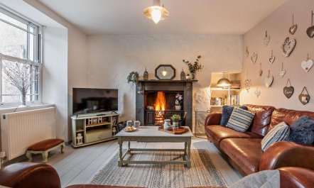 2 Bed in Milford Haven 2