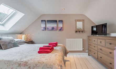 2 Bed in Milford Haven 5