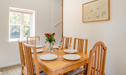 3 Bed in Ventnor 3