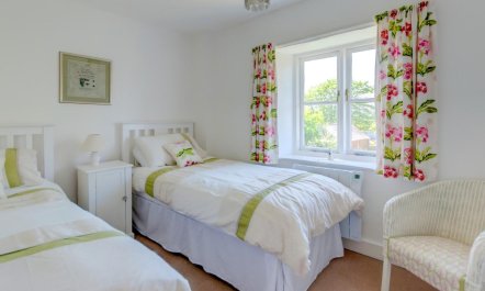 3 Bed in Ventnor 5