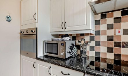 2 Bed in Seahouses 7
