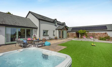4 Bed in Torrington 8